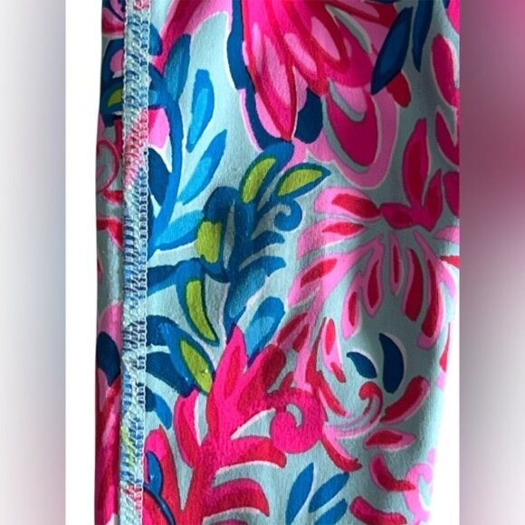 Lilly Pulitzer Luxletic Mini Weekend Leggings XS Girls Surf Blue Flim Flamin Pri - Picture 4 of 5